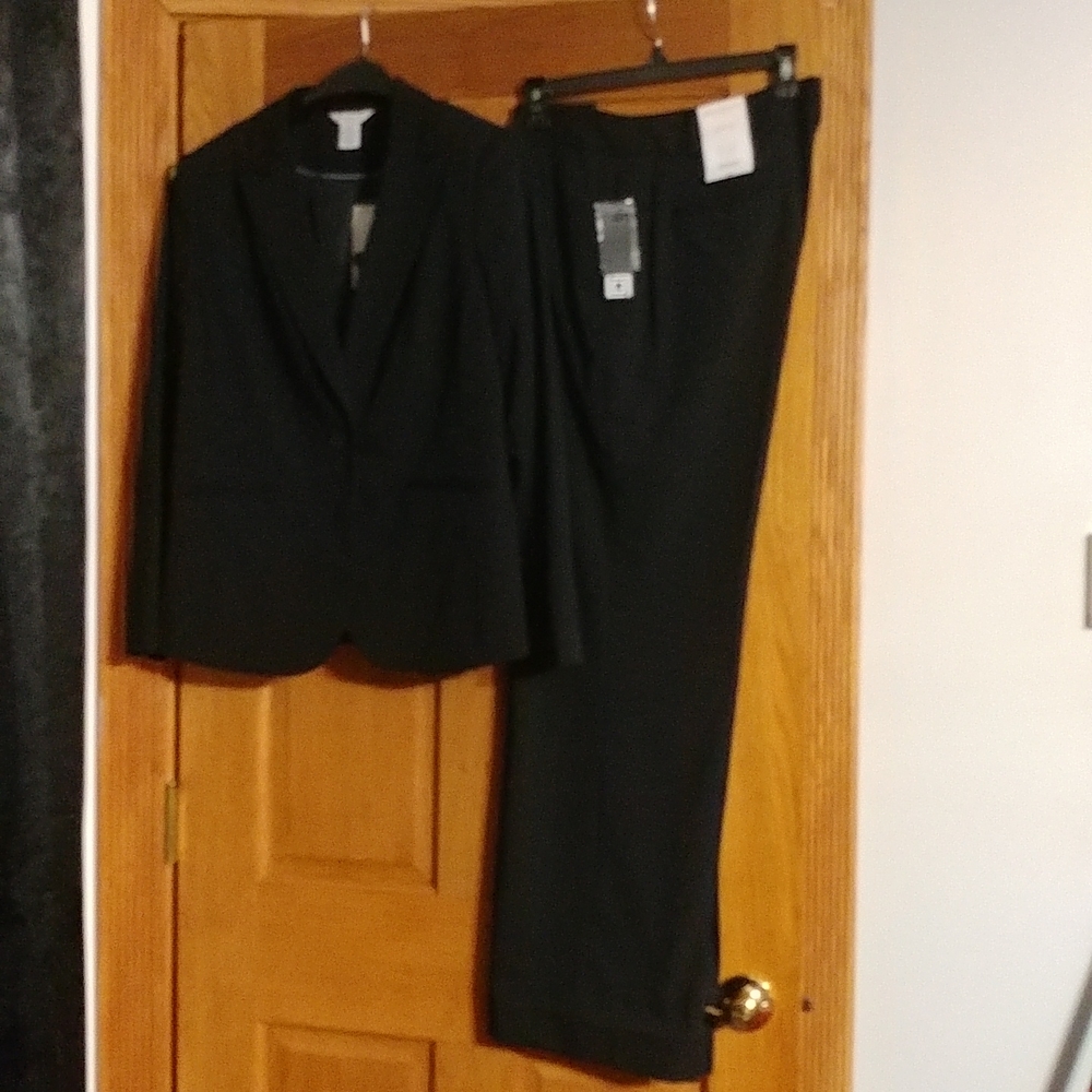 Liz Claiborne Pant Suit